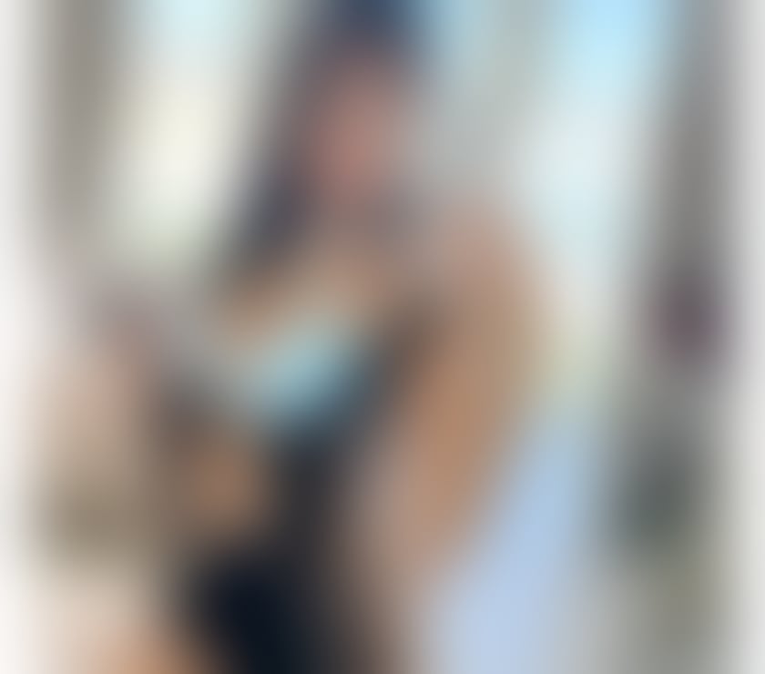Ocean Village - Southampton — JULIA NAUGHTY 🇧🇷 I’M YOUR DREAM 💭🔞