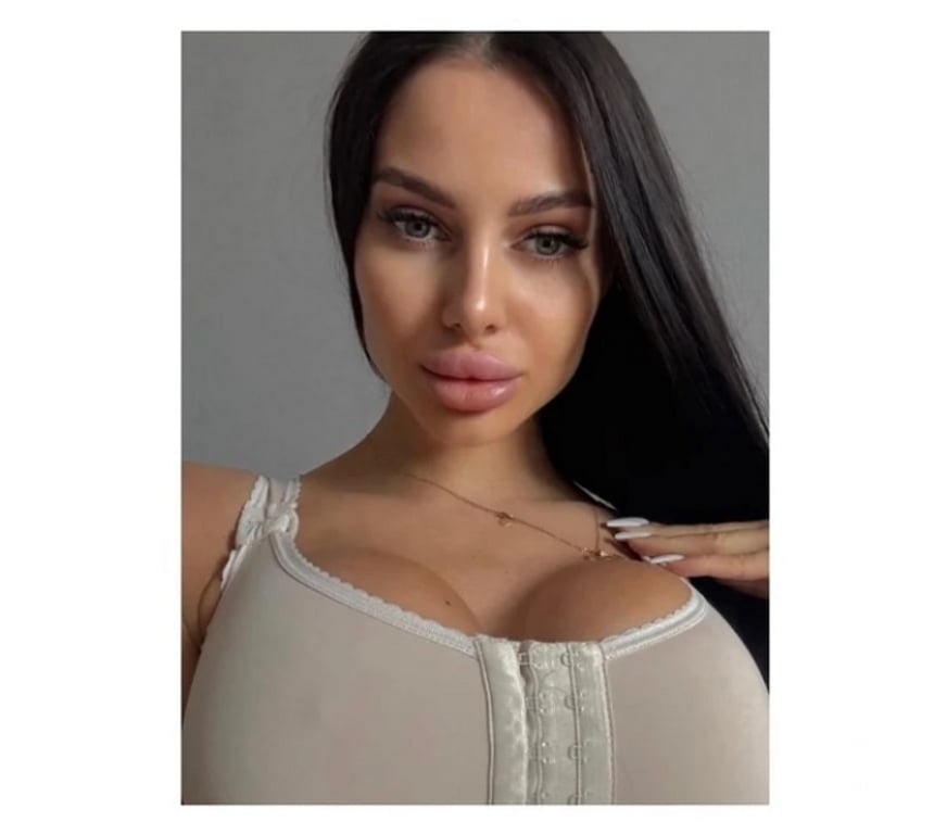 Escorts Hampshire Rushmoor - Photos for Aria — Classy, Playful & Addictive 📲💯❤️Party
