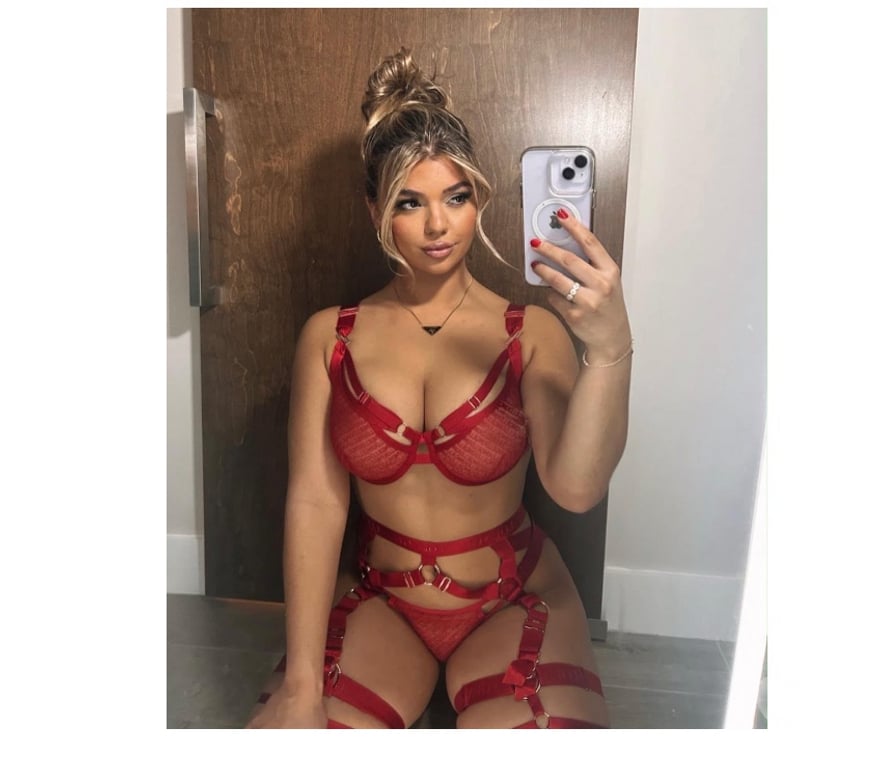 Escorts South West London Tooting Broadway - South West London - Photos for Elly - Your Girlfriend Experience📲🔥😈