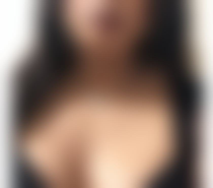 Escorts East London Canning Town - DLR Station - East London - Photos for Pakistani indian ladyboy shemale Ts fully functional