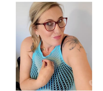 Escorts and Massages Acklam Middlesbrough - Photos for English curvy milf rachel