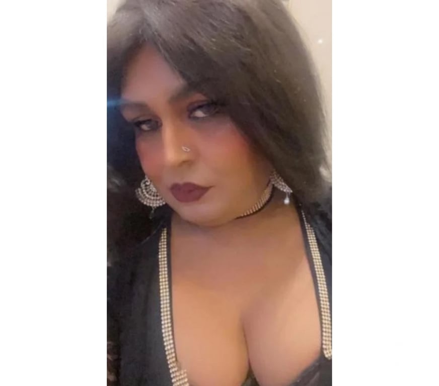 Trans Escorts Leicestershire Leicester - Photos for Ts zamria visting few days only. Party time