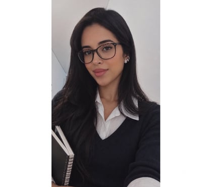 Escorts West Kensington West London - Photos for The Nerdy Girl You Didn’t Expect to Find Here