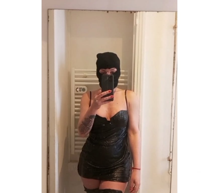 Escorts West London Hillingdon - Photos for Ladyboy Dominant AMAZING Body
