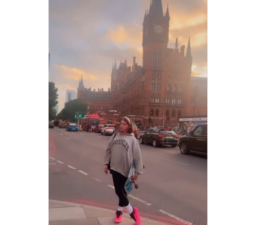 Escorts West London Hillingdon - Photos for Ladyboy Dominant AMAZING Body