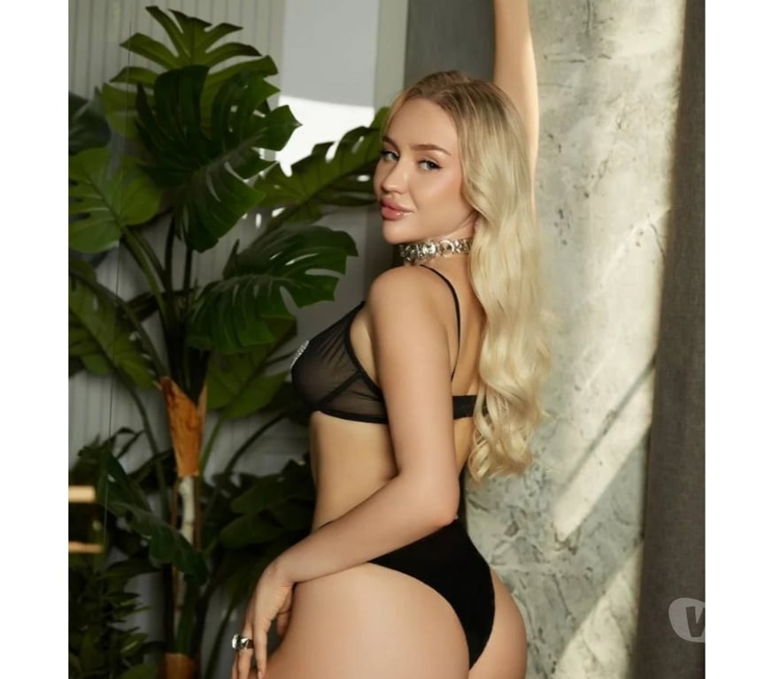 Escorts South East London Lewisham - Photos for 🔥LEYLA HOT PARTY BLONDE🔥 NEW 💚