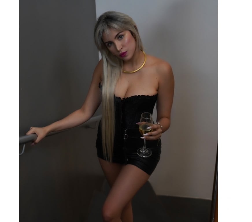 Escorts East London Canary Wharf - East London - Photos for Mel Lisboa Nova