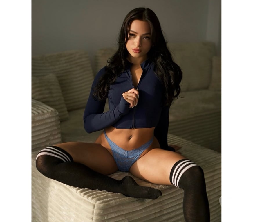 Escorts West London Paddington - West London - Photos for 🇧🇷🍭SABRINA🍭KISSING 🍭BRAZILIAN PARTY