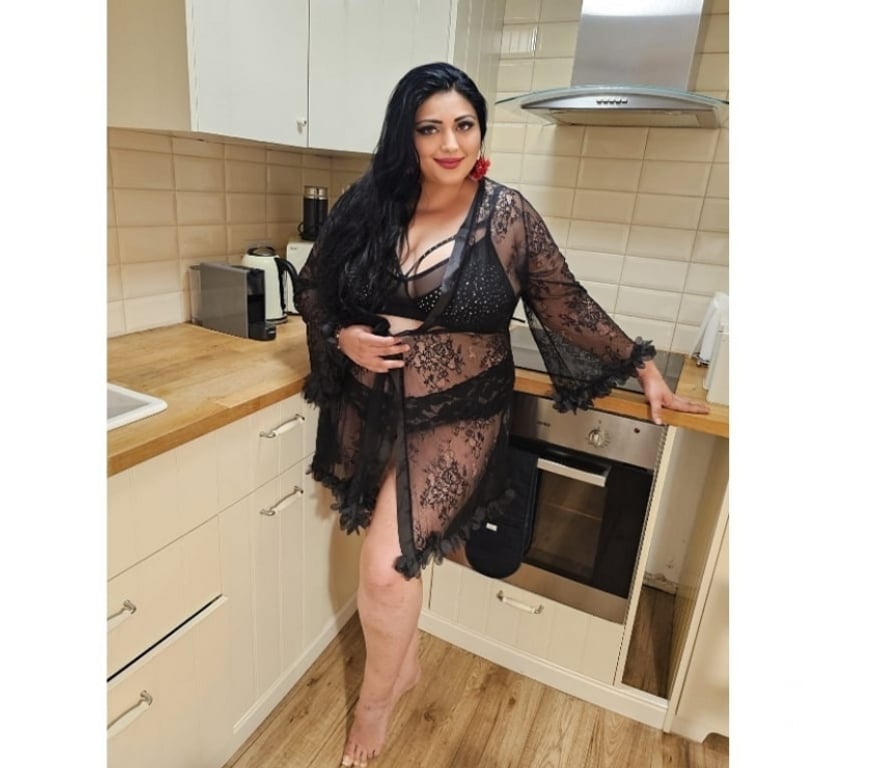 Escorts West Midlands Birmingham - Photos for New escort yustyna in your city ready to party🥂