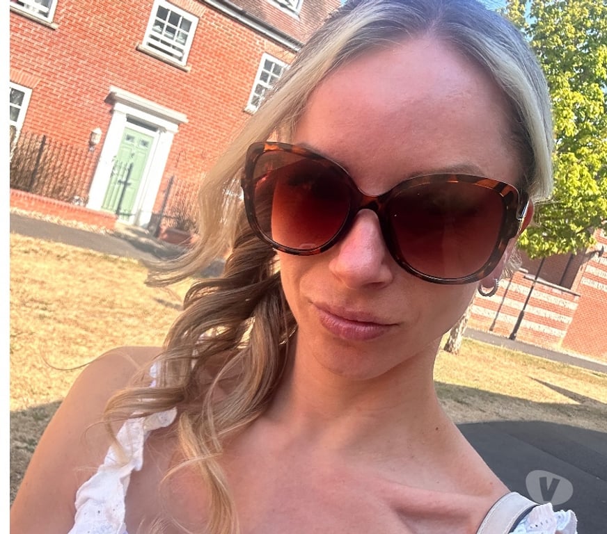 Adult Entertainment Central London Bayswater Station - Central London - Photos for Your office MILF! What’s app only 07469610066