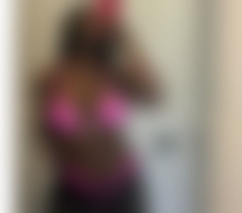 Barking - Barking and Dagenham — Kelly chocolate Ebony girl Barking