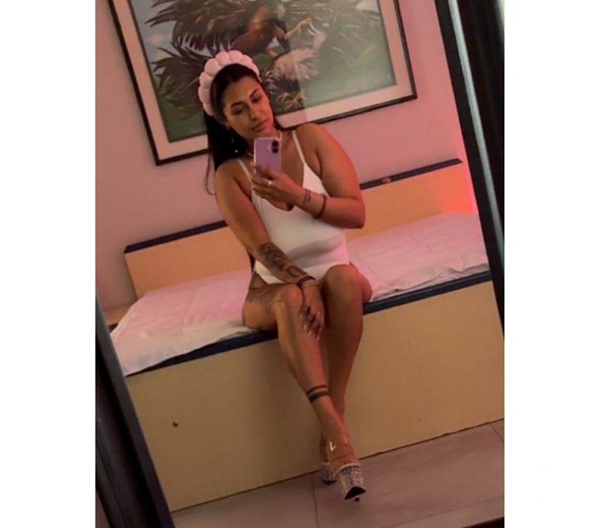 Escorts West London Acton Town Station - West London - Photos for Amyra queen of the bj