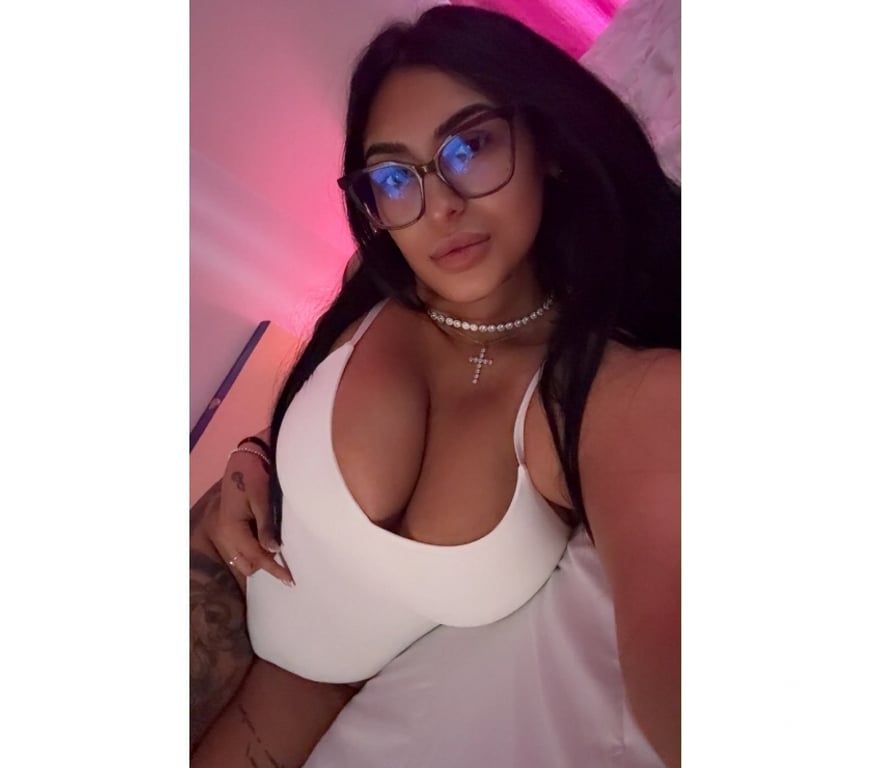 Escorts West London Acton Town Station - West London - Photos for Amyra queen of the bj