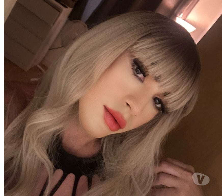 Trans Escorts East Sussex Eastbourne - Photos for LUNA new in town (send me a message on WhatsApp)