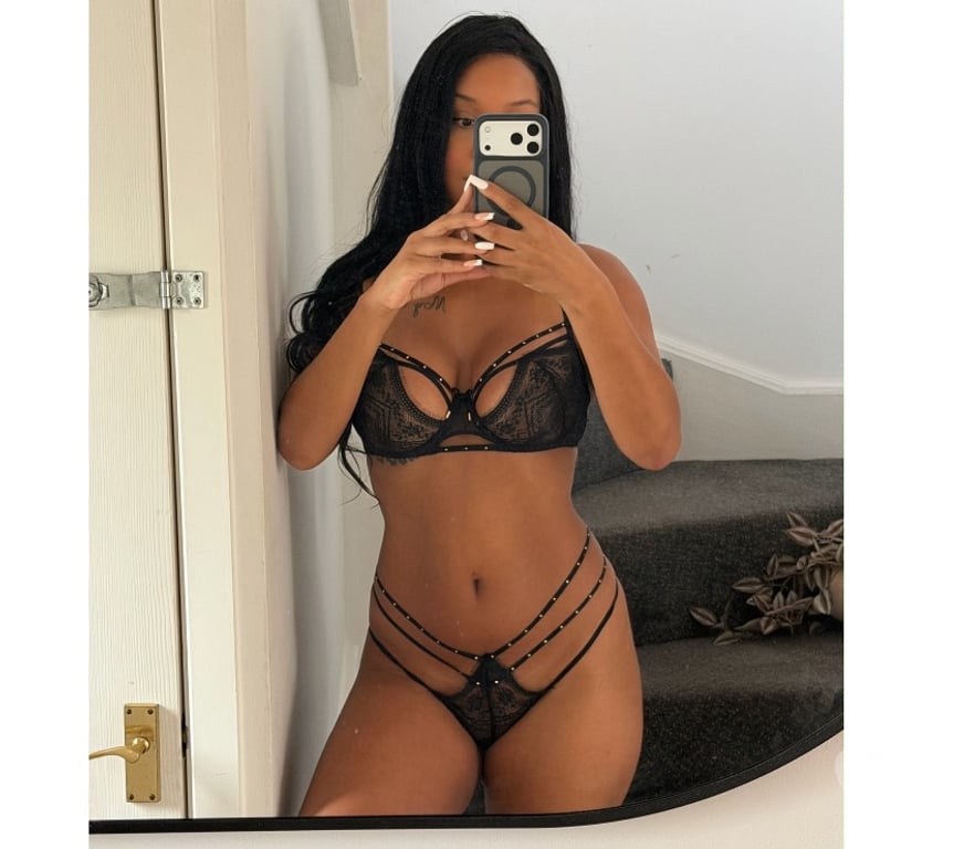 Escorts Bedfordshire Luton - Photos for LARY💋SHORT GIRL🇧🇷BBL HUGE A.S.S🍑PARTY🔝24H ON