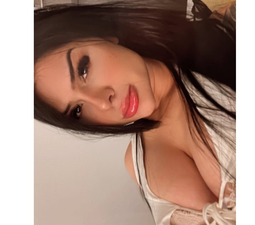 Escorts Essex Brentwood - Photos for Your delicious Brunette baddie babe!!!