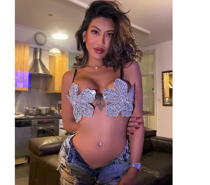 Trans Escorts Greater Manchester Manchester - Photos for Asian Goddess Aleyssa visiting Manchester 💫💖✨🥰