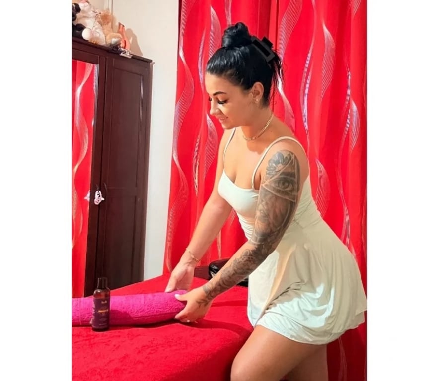 Escorts Shropshire Telford and Wrekin - Photos for Massage professional by Nicolle💆🏻‍♂️