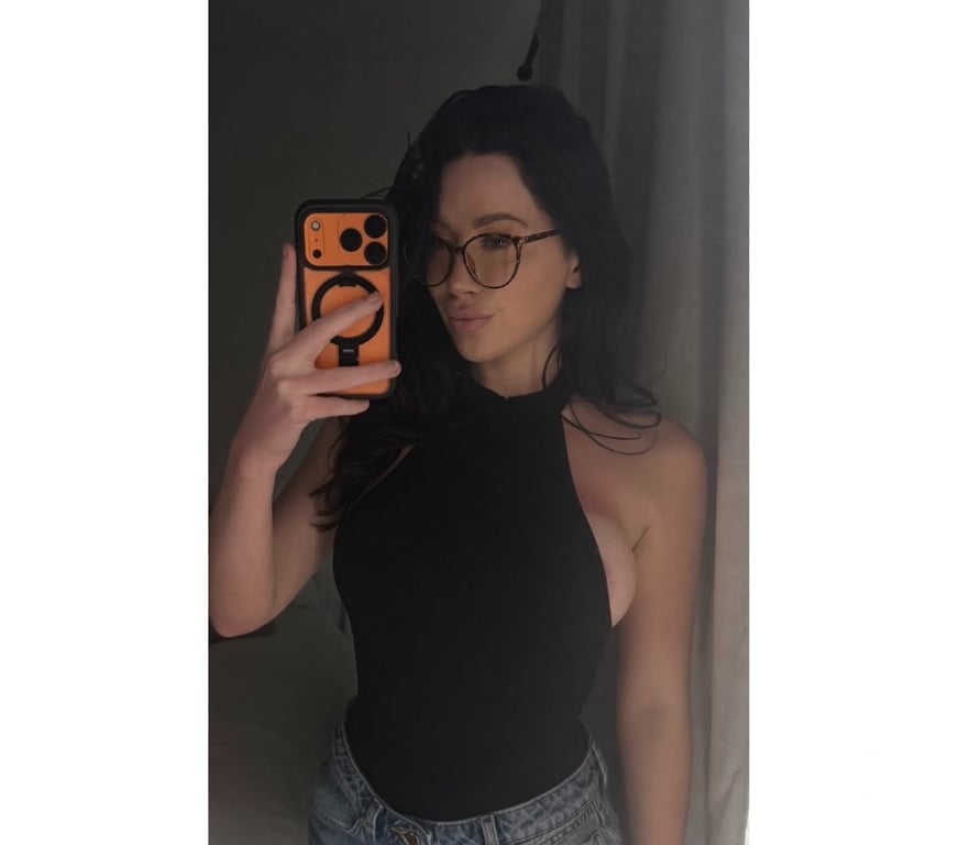 Escorts South East London Croydon - Photos for MEL BRAZILIAN BACK IN CROYDON 🤤 🔥❤️