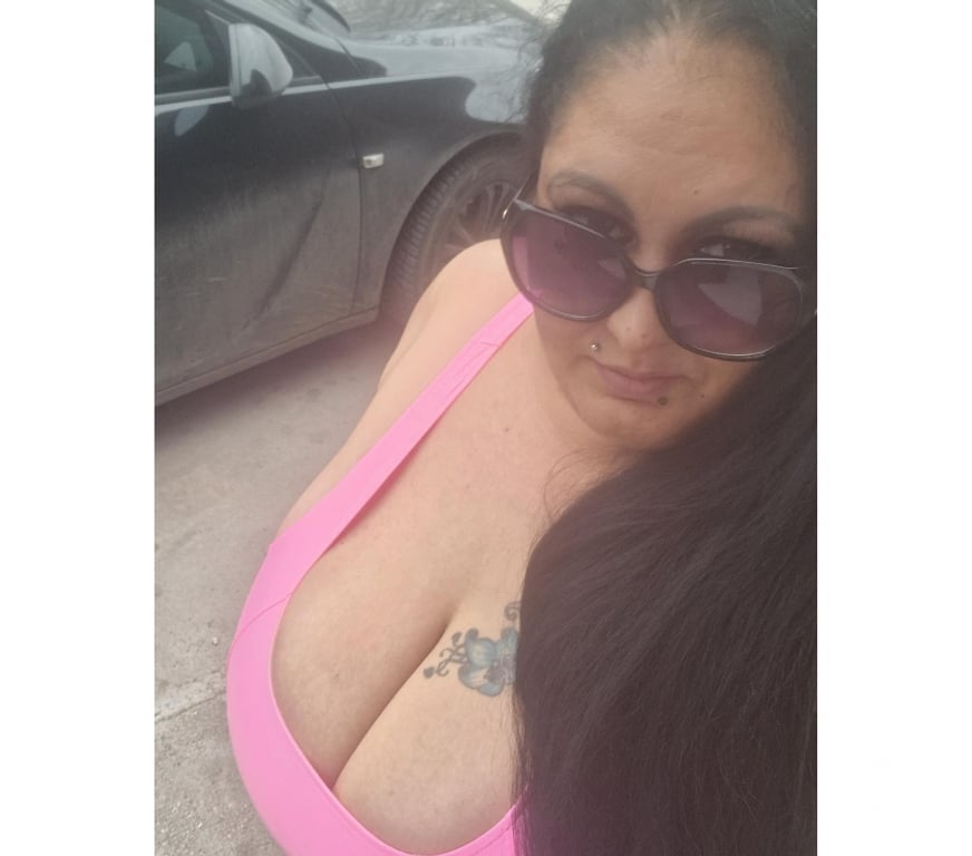 Escorts North West London Colindale - North West London - Photos for Biggest boobs ever!bbw!best sloppy owo!cim