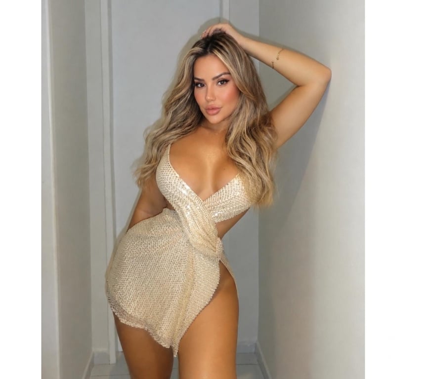 Escorts South Yorkshire Sheffield - Photos for AVAILABLE 💕👠SEXY BLONDE GIRL💕👠😘