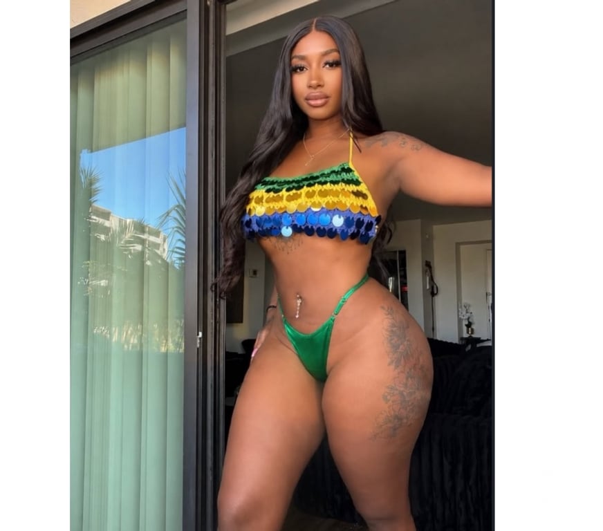 Escorts East London Hoxton Station - East London - Photos for Júlia Brazilian🇧🇷🍫