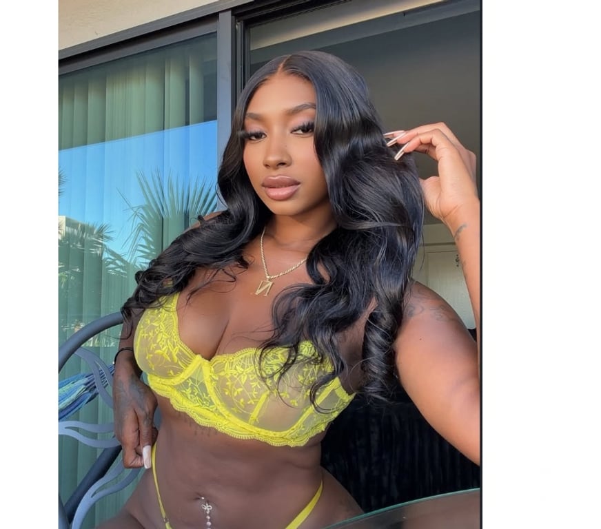 Escorts East London Hoxton Station - East London - Photos for Júlia Brazilian🇧🇷🍫
