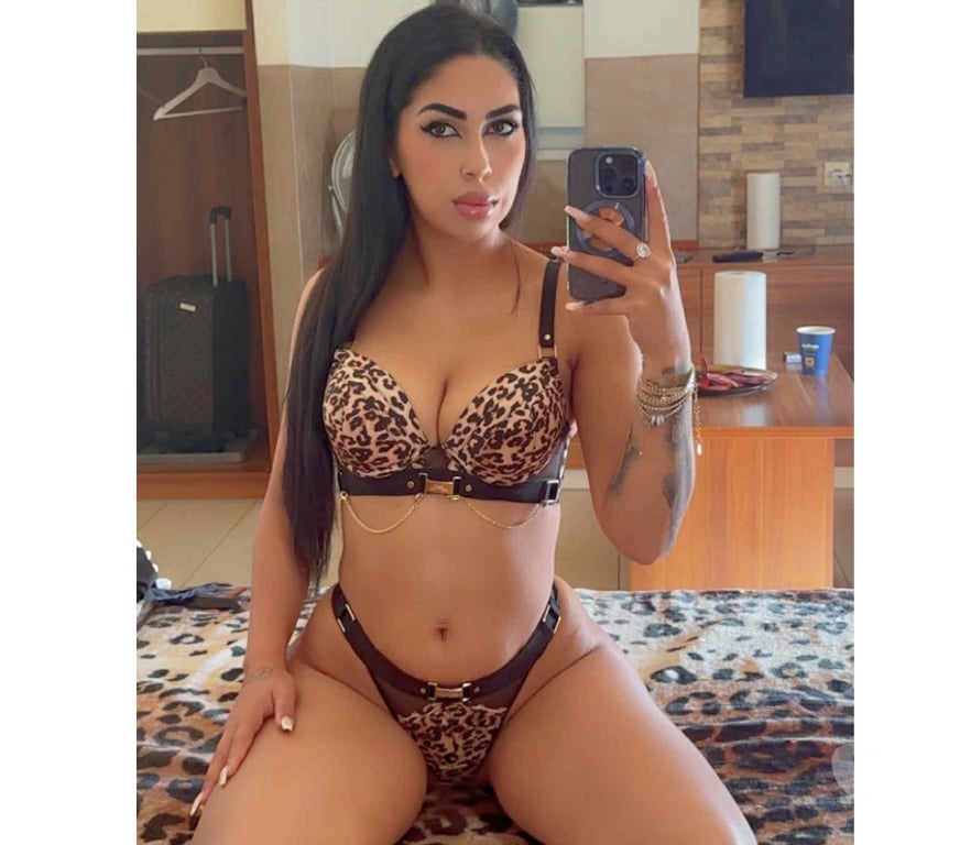 Escorts West Yorkshire Leeds - Photos for Evelin incall outcall party