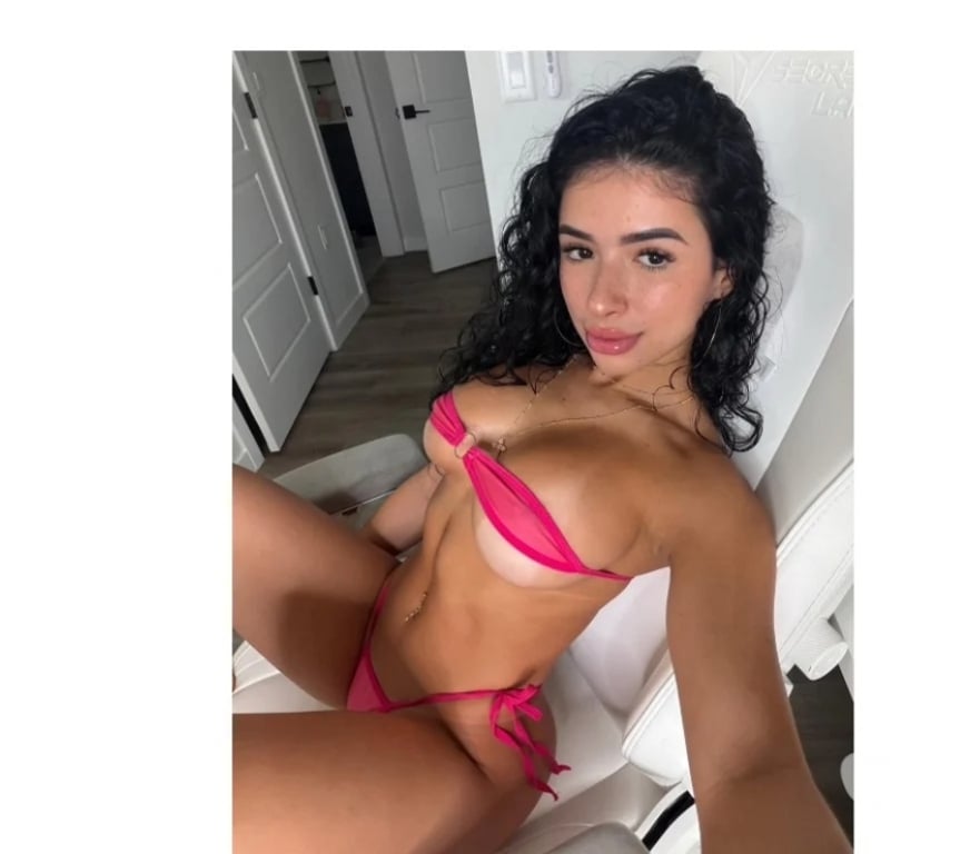 Escorts West Midlands Birmingham - Photos for 🔥Bia Hot Colombian 🔥 GFE and Party🥳