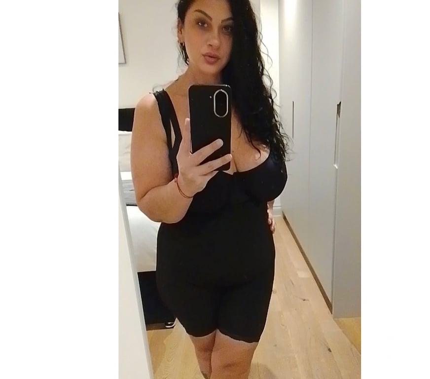 Escorts Staffordshire Stoke-on-Trent - Photos for New in town, real and sexy 🤩 incall and outcall🤩rosa
