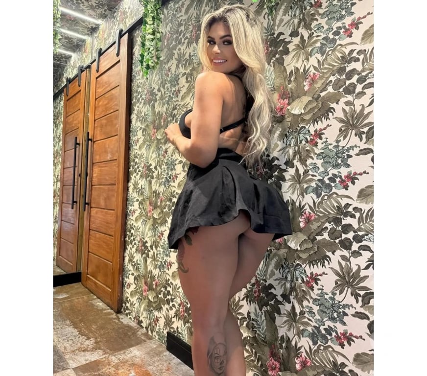 Escorts Hertfordshire Watford - Photos for NAUGHTY🍒BRAZILIAN🍭🫦PARTY💦OWO👅