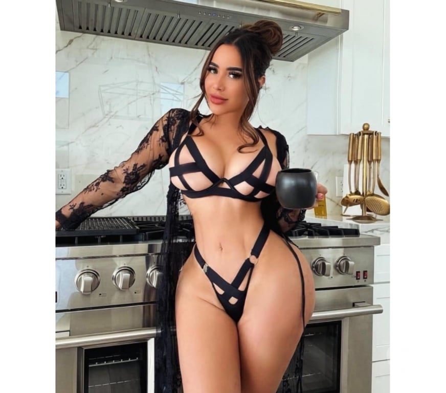 Escorts Surrey Spelthorne - Photos for 💖PARTY GFE💖 BIG ASS BRAZILIAN