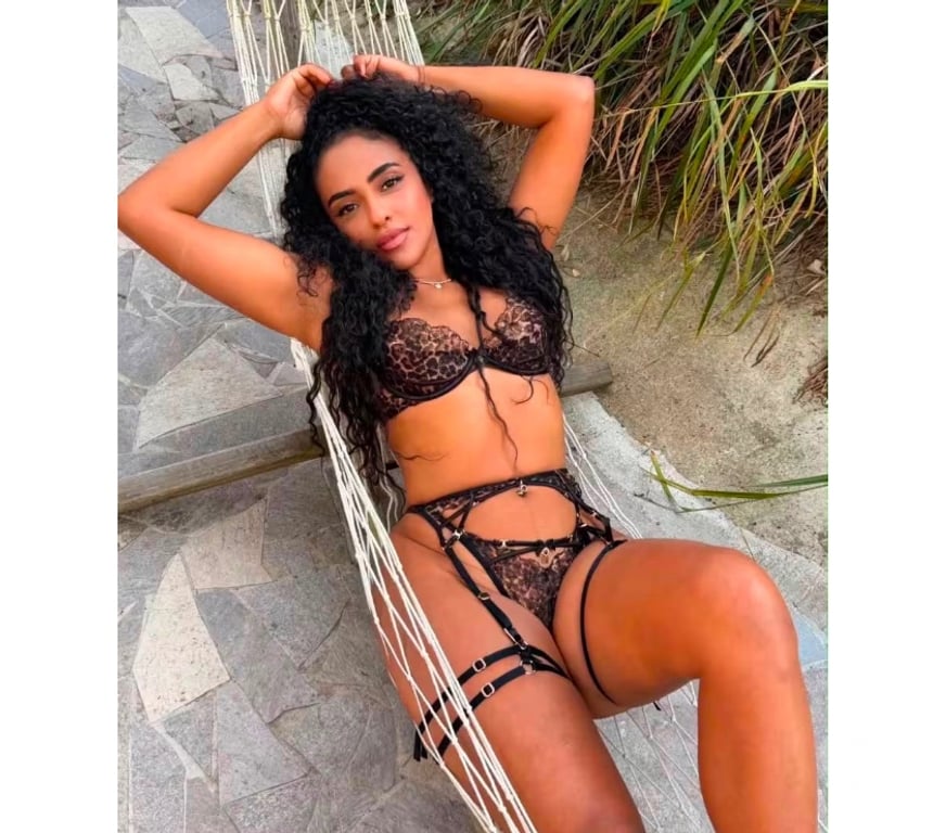Escorts West Northamptonshire Northampton - West Northamptonshire - Photos for BRUNETTE 🔥 100% REAL!!! 🔥 BEST OWO 🫦