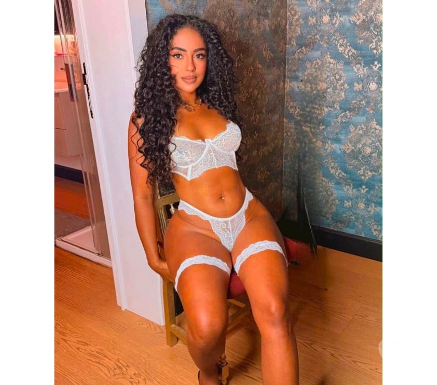 Escorts West Northamptonshire Northampton - West Northamptonshire - Photos for BRUNETTE 🔥 100% REAL!!! 🔥 BEST OWO 🫦