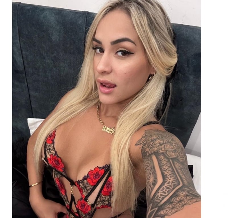 Escorts East London Canary Wharf - East London - Photos for Ágatha🍑HIG CLASS😈DOMINATION