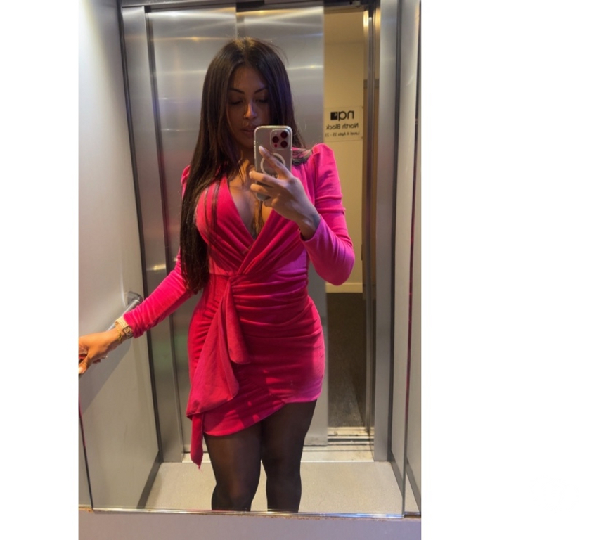 Trans Escorts West Yorkshire Leeds - Photos for Gorgeous Brazilian Bruna Sexy girl