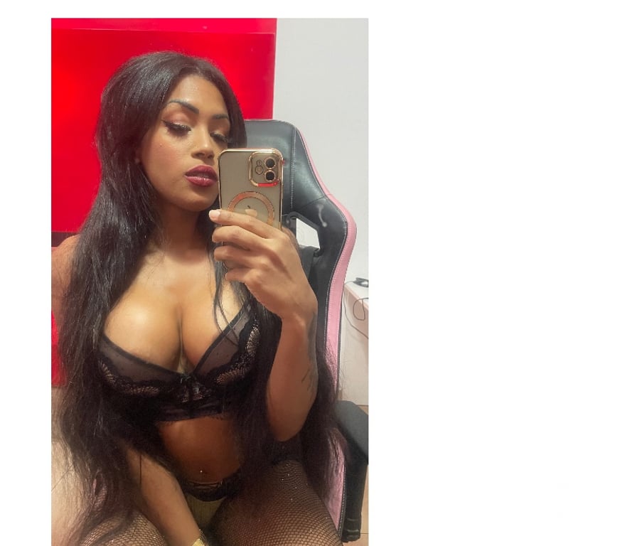 Trans Escorts West Midlands Birmingham - Photos for Gorgeous Brazilian hot girl in Birmingham