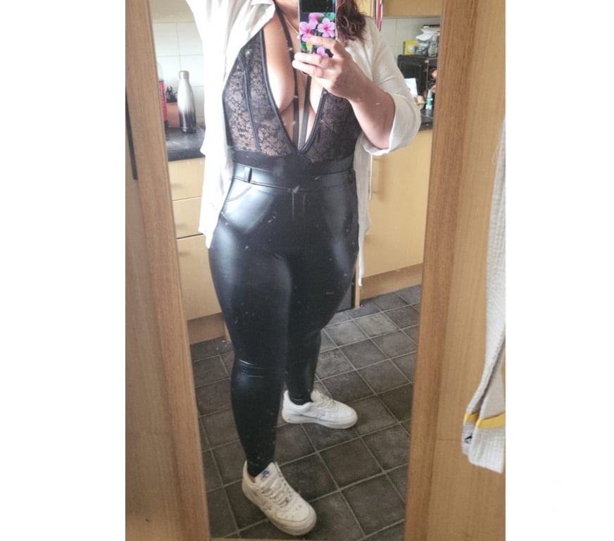 Escorts Wiltshire Chippenham - Wiltshire - Photos for 💞 Genuine 💞 Busty 💞 Married 💞 Milf 💞