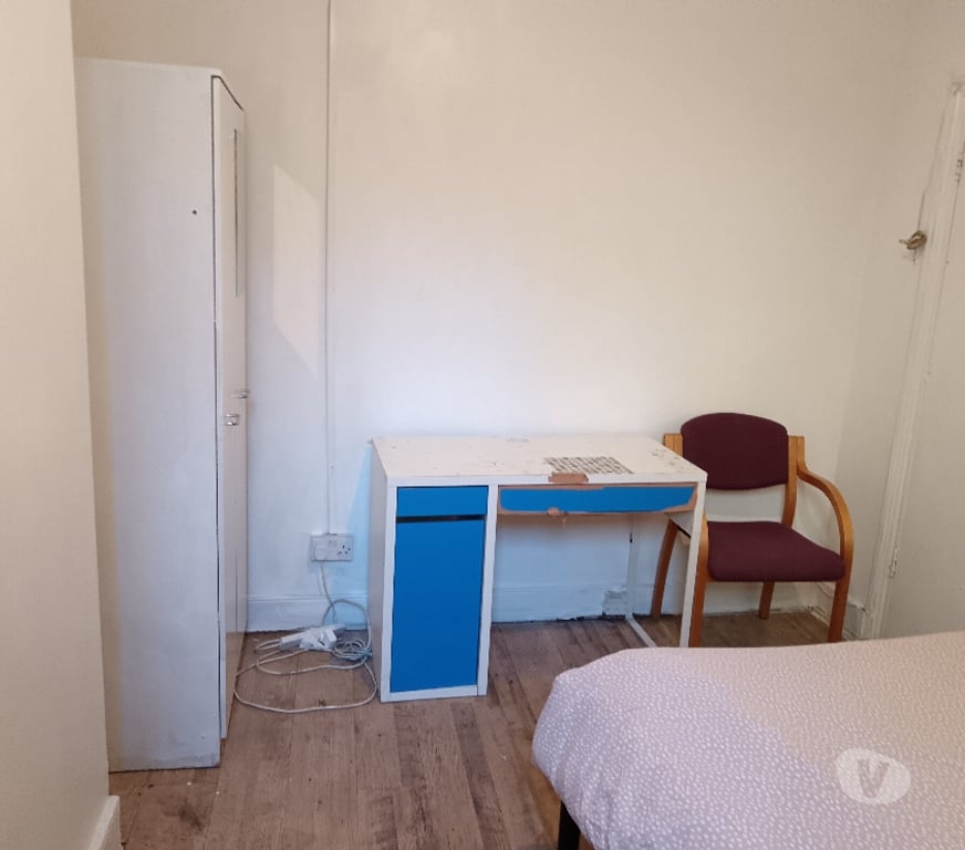 room to let East London Upton Park - East London - Photos for double room to let zone 3 available now near tube !