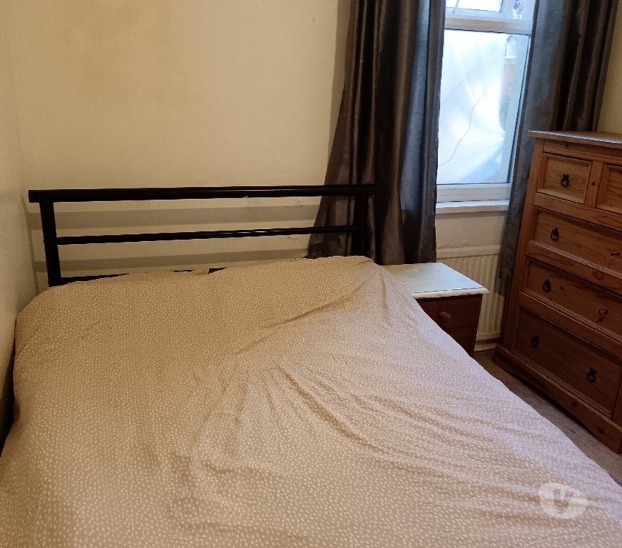 room to let East London Upton Park - East London - Photos for double room to let zone 3 available now near tube !