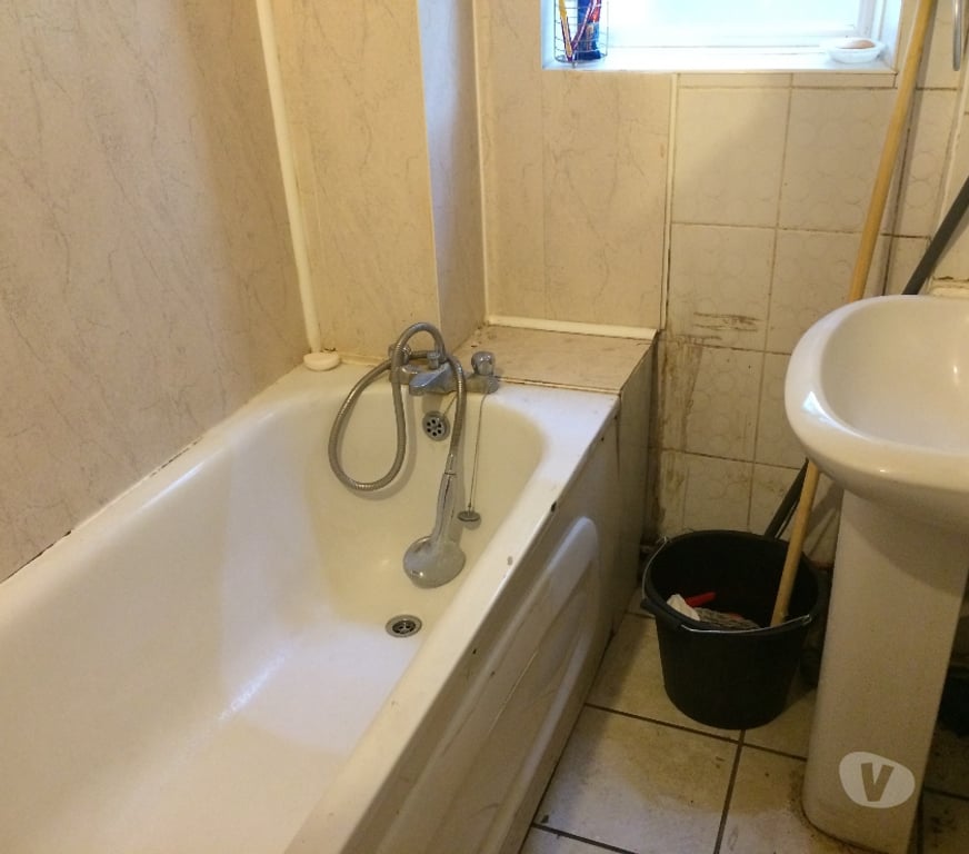 room to let East London Upton Park - East London - Photos for double room to let zone 3 available now near tube !