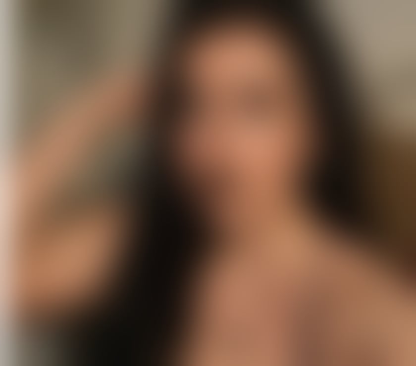 Adult Entertainment Greater Manchester Manchester - Photos for Horny Housewife Holly | 38G Natural Boobs +447386187989