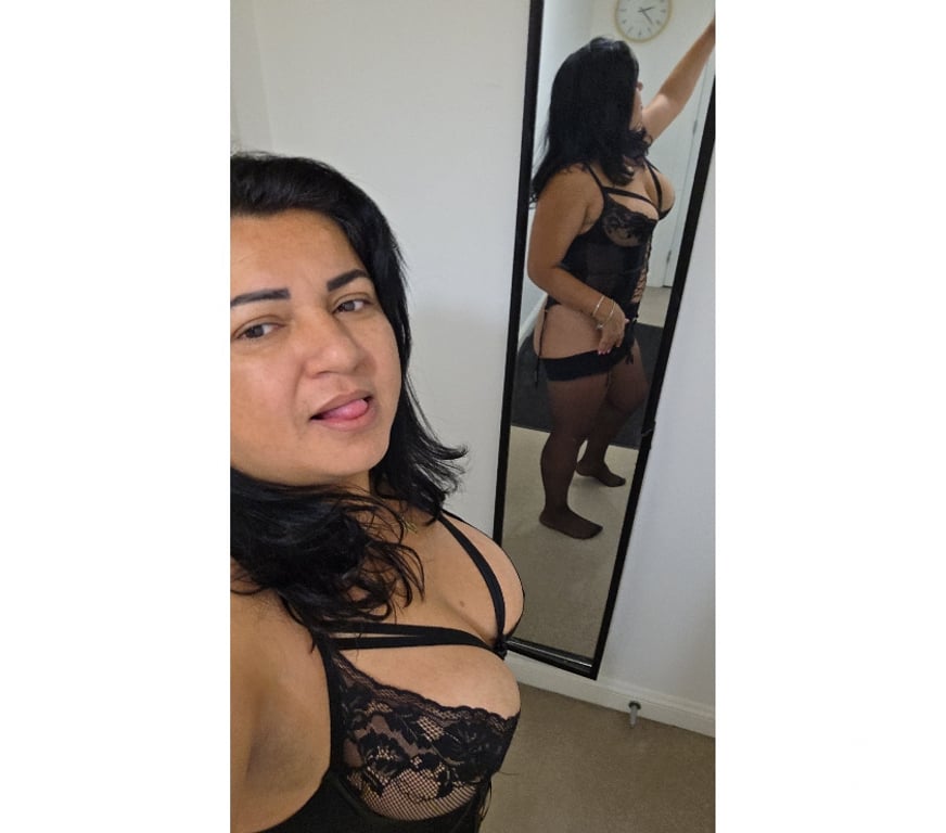 Escorts Kent Tonbridge and Malling - Photos for Julie party girl brazilian