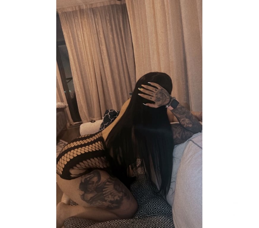 Escorts East London Beckton - East London - Photos for ZOZO, HOT, TEMPTING AND IRRESISTIBLE I’M YOURS TO DESIRE
