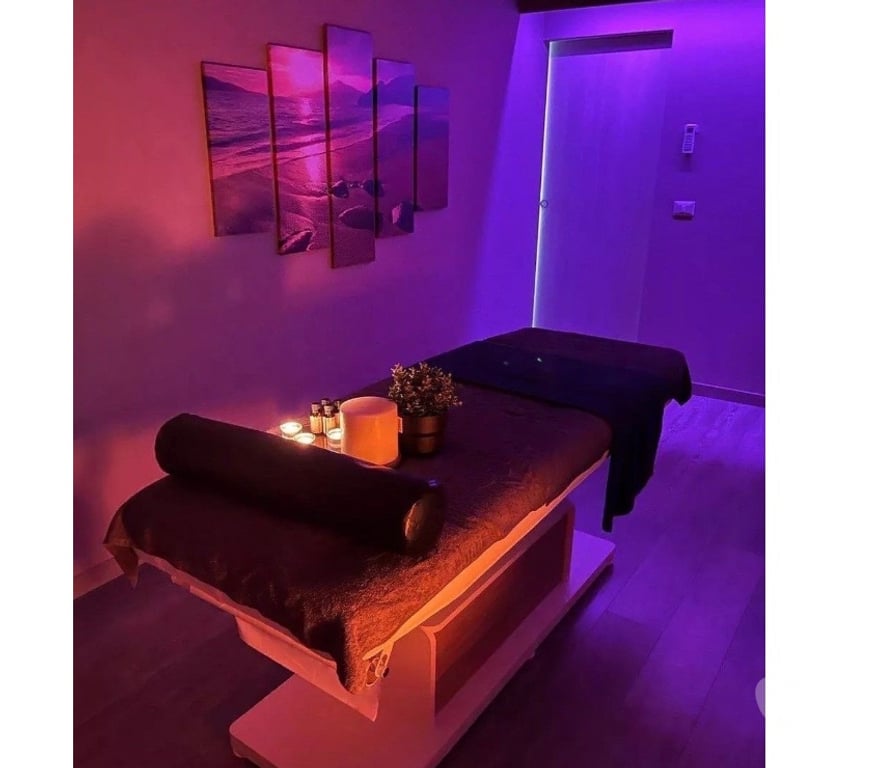 Full body massage West Midlands Birmingham - Photos for MATURE MASSAGE & WELLNESS EXPERIENCE
