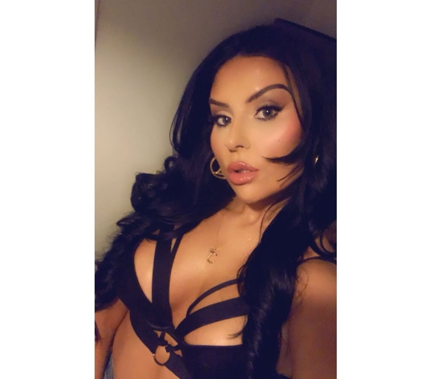 Escorts Cheshire East Middlewich - Cheshire East - Photos for British Babe is back ❤️😜