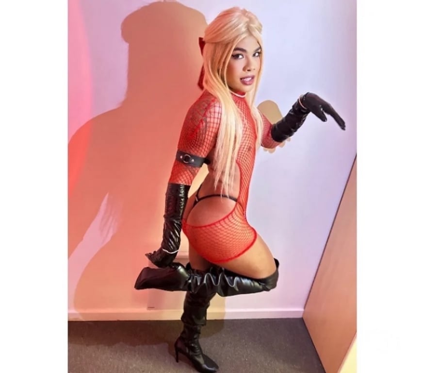Trans Escorts West Sussex Crawley - Photos for TS NAOMI SAVAGE QUEEN TOP