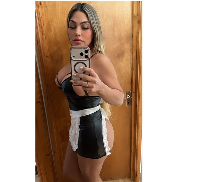 Escorts North London Enfield - Photos for Bella 🔥gfe best service 💥 party girl🇧🇷