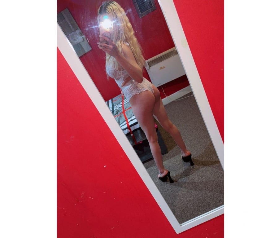 Escorts West Yorkshire Bradford - Photos for 🔥NEW LADY IN YOUR AREA 💛 PARTY GIRL🔥