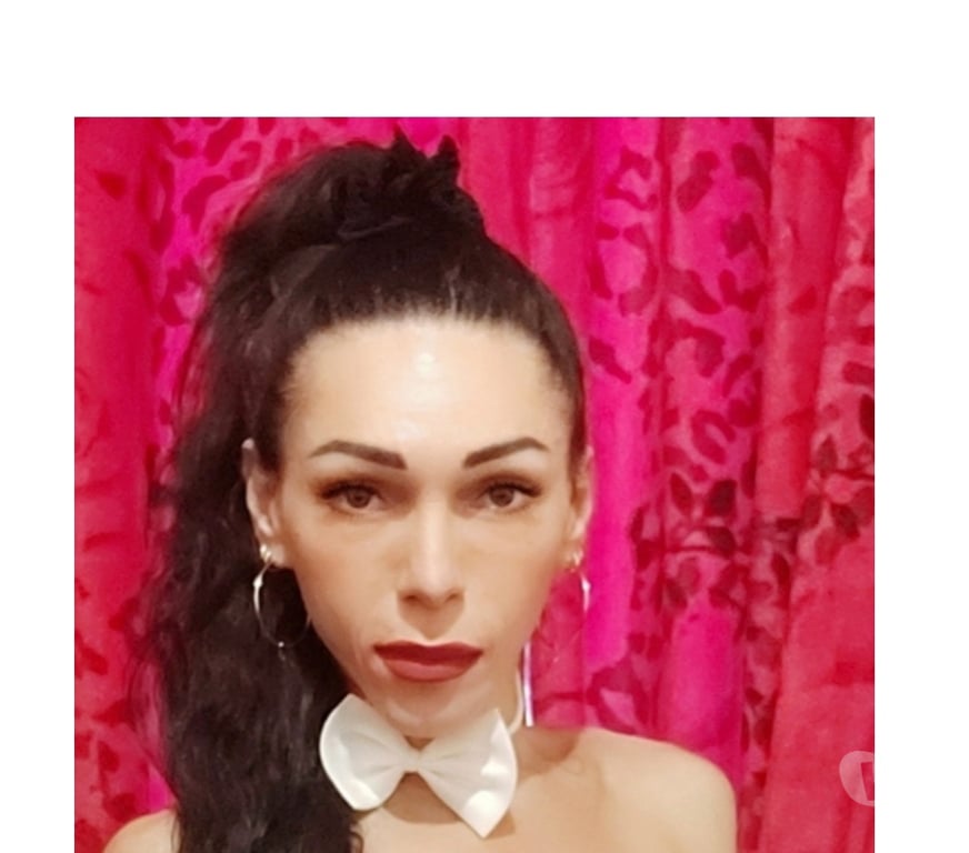 Trans Escorts East London Redbridge - Photos for gonna to draw a heart on your back with my fire brush